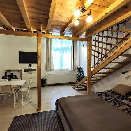 Apartamento Comfy Flat In Central-budapest (adults Only) *